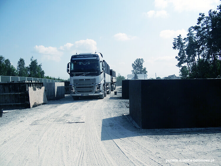 Transport szamb betonowych  w Szepietowie